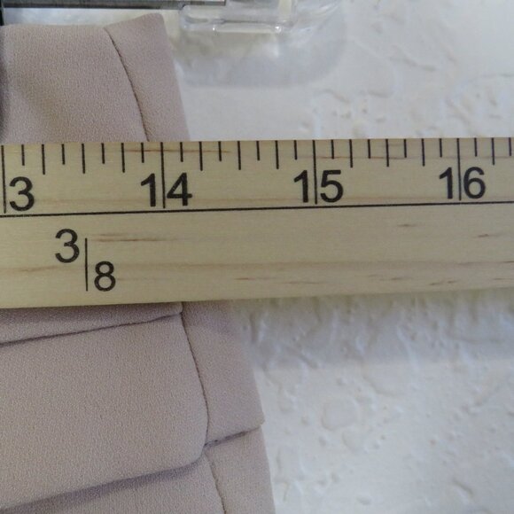 Forever 21* Women's Layered 3" High Waist Multipocketed Tan Shorts~ Size Small - Picture 5 of 10